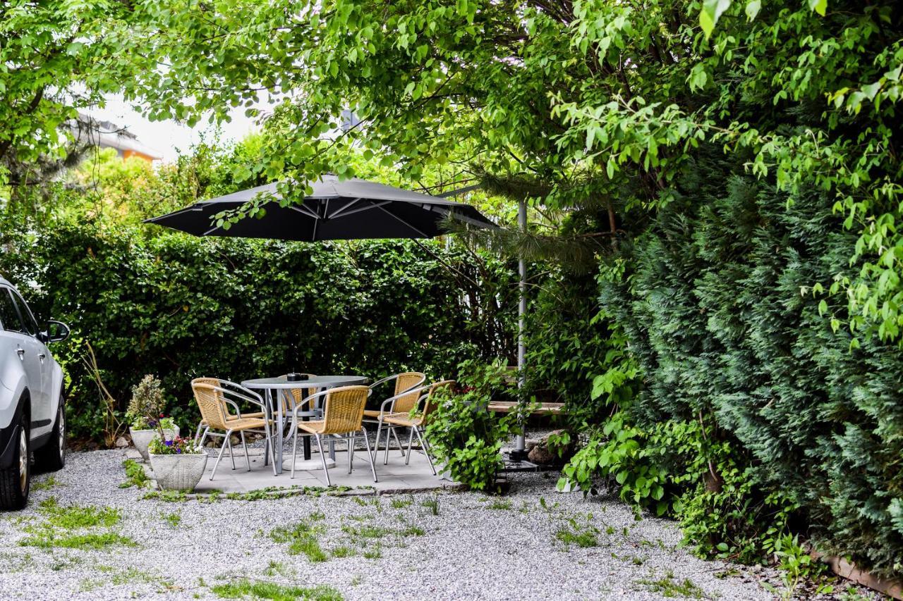 Gartenhotel Garni Pension B&B Innsbruck Exterior foto